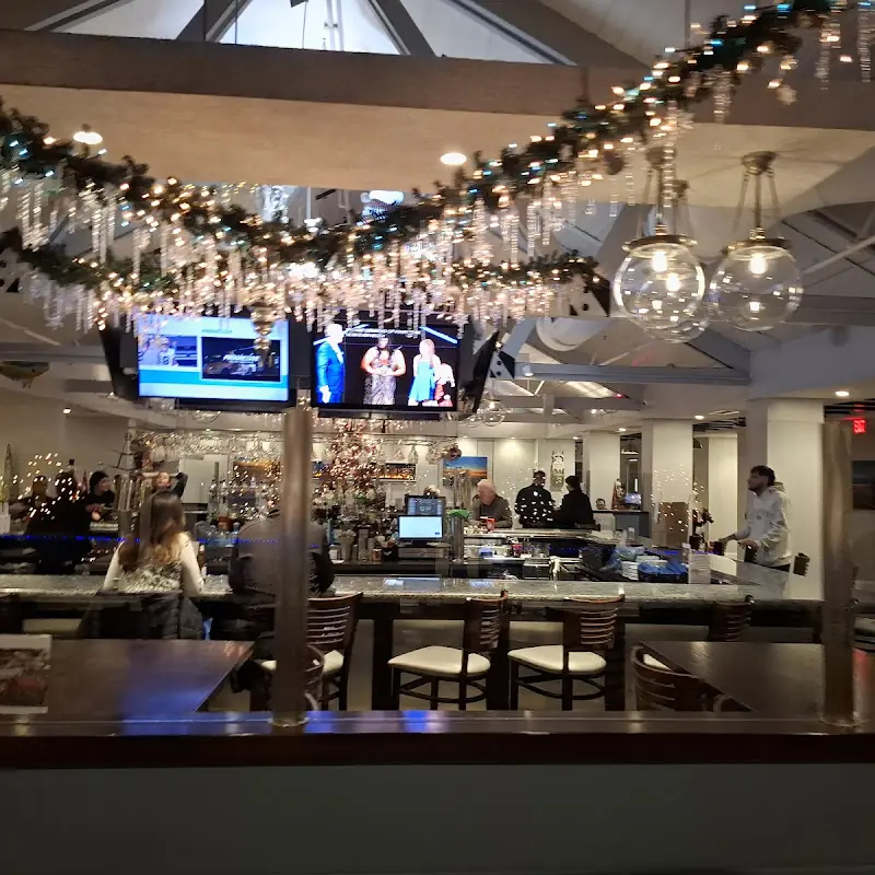 The Cove | Restaurant & Marina