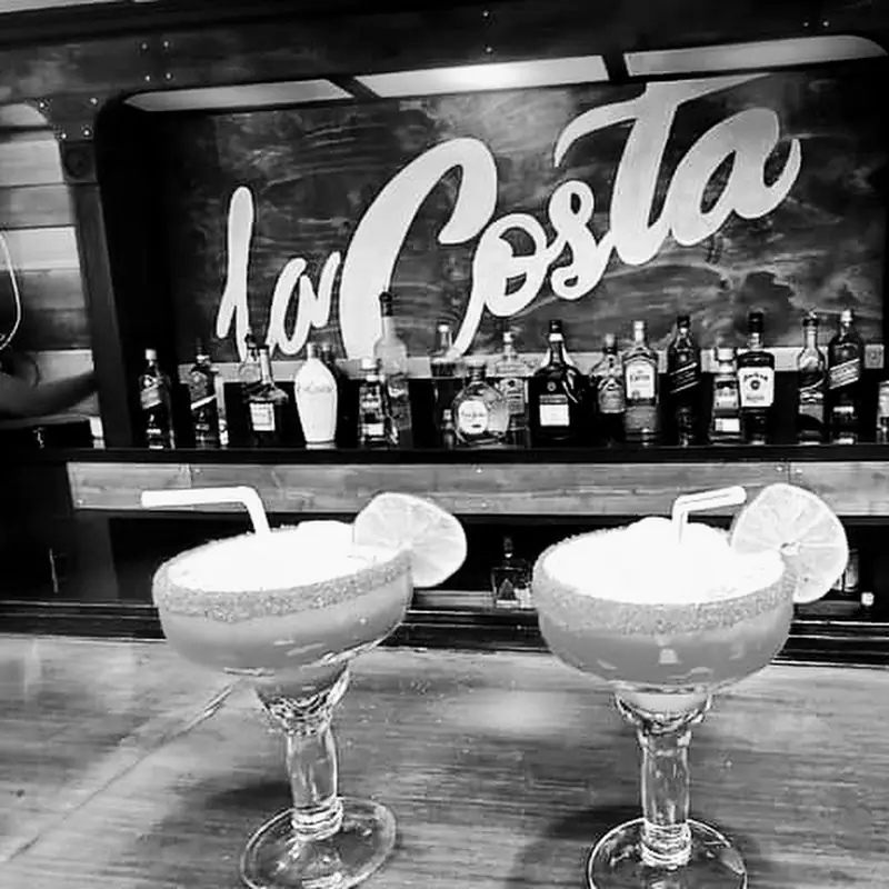 La Costa Restaurant & Bar