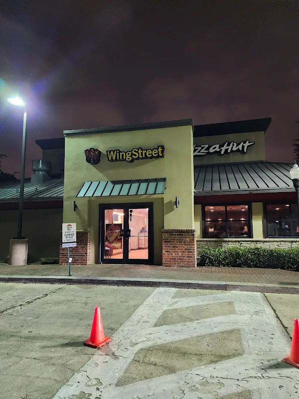 Pizza Hut