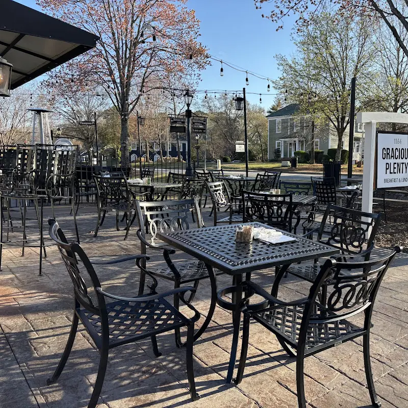 Gracious Plenty Bakery & Breakfast