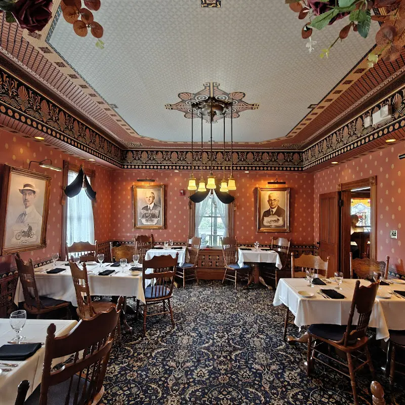 Rose Villa Restaurant, Southern Table and Bar