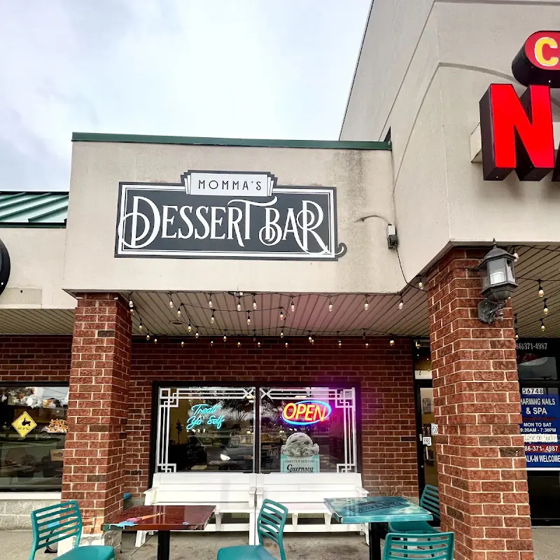 Momma’s Dessert Bar