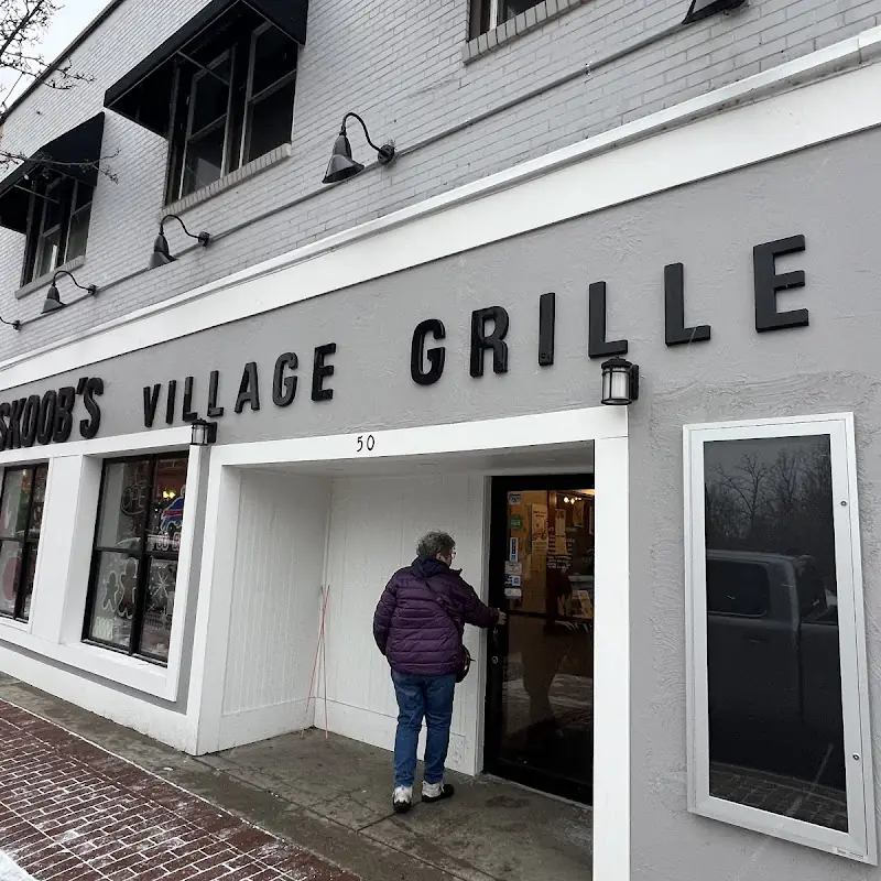 Skoob's Village Grille