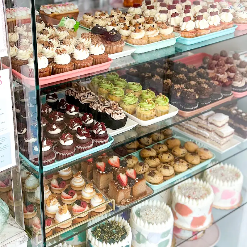 Cakes by Glorimar