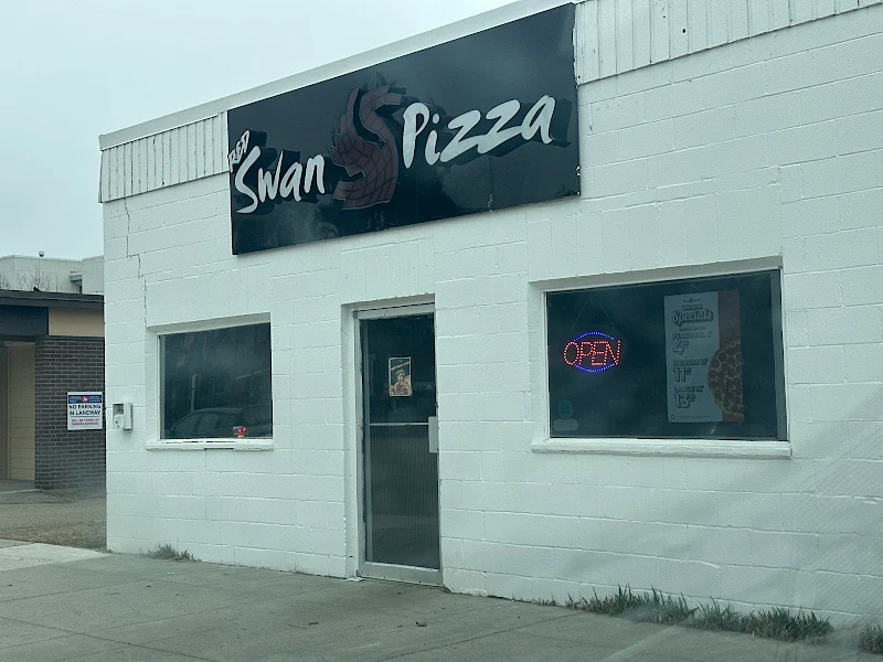 Red Swan Pizza - Sylvan Lake