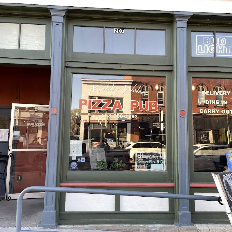 Muddy Waters Pizza Pub