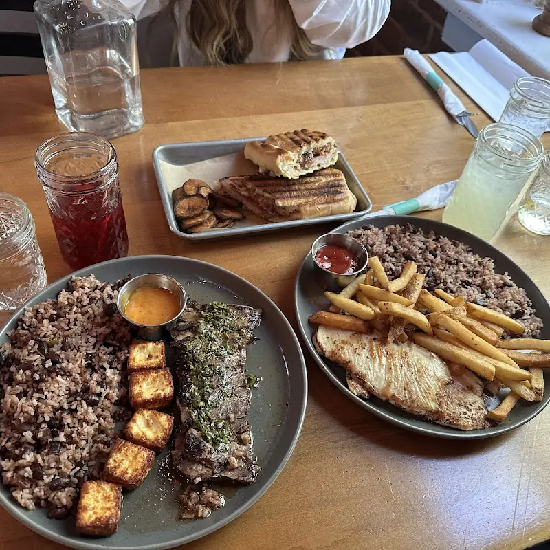 Los Guajiros (Food Truck)