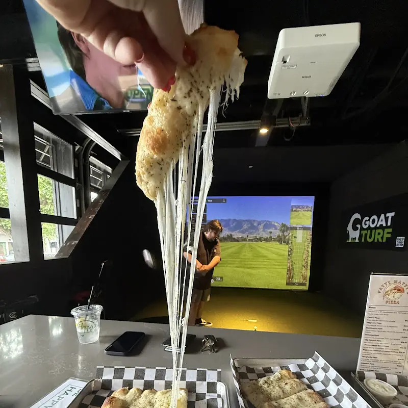 6 Cheesy Garlic Bread