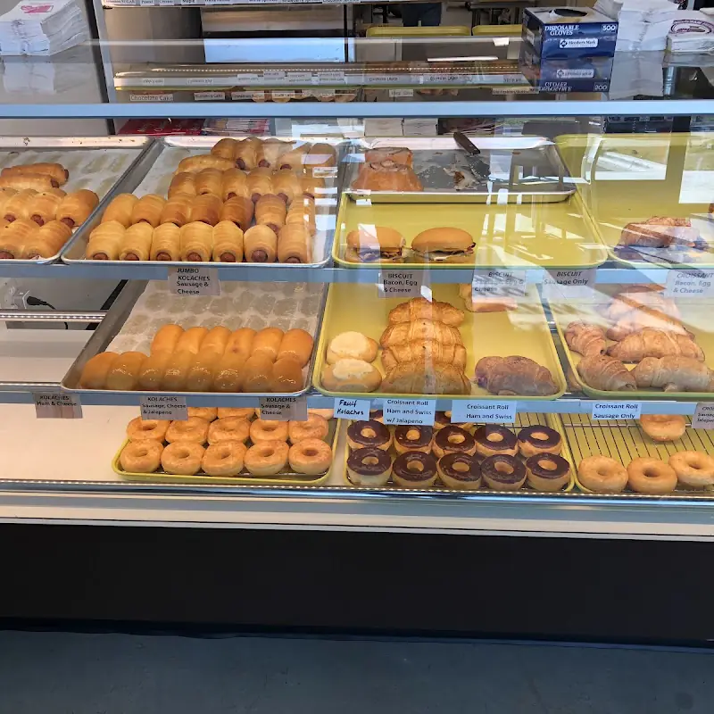 Grand Donuts