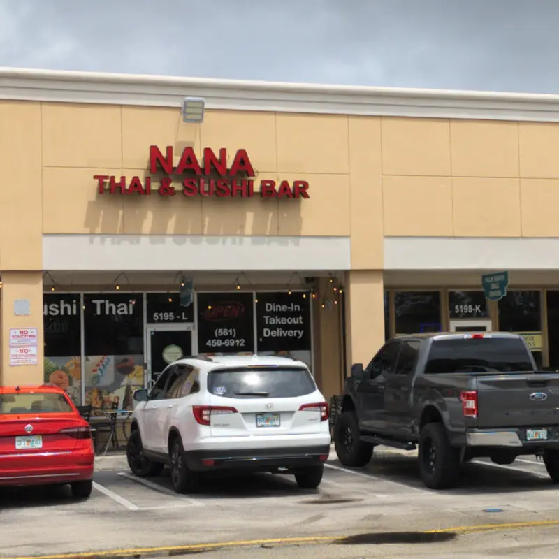 Nana Noodles and Sushi Bar