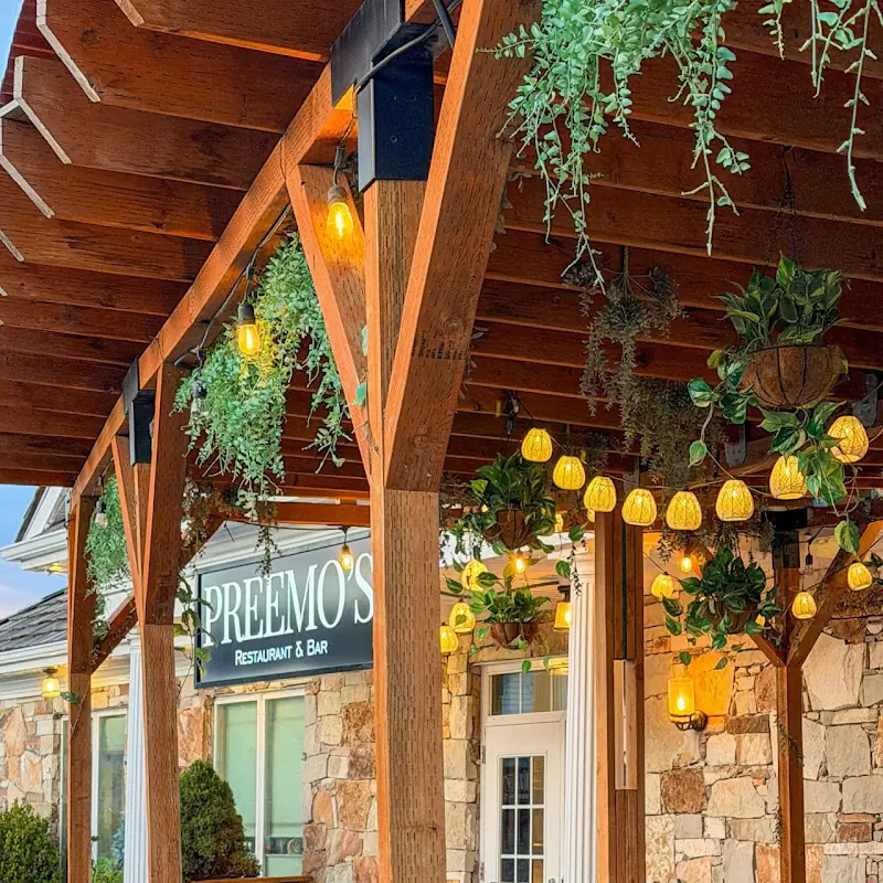 Preemo's Restaurant & Bar