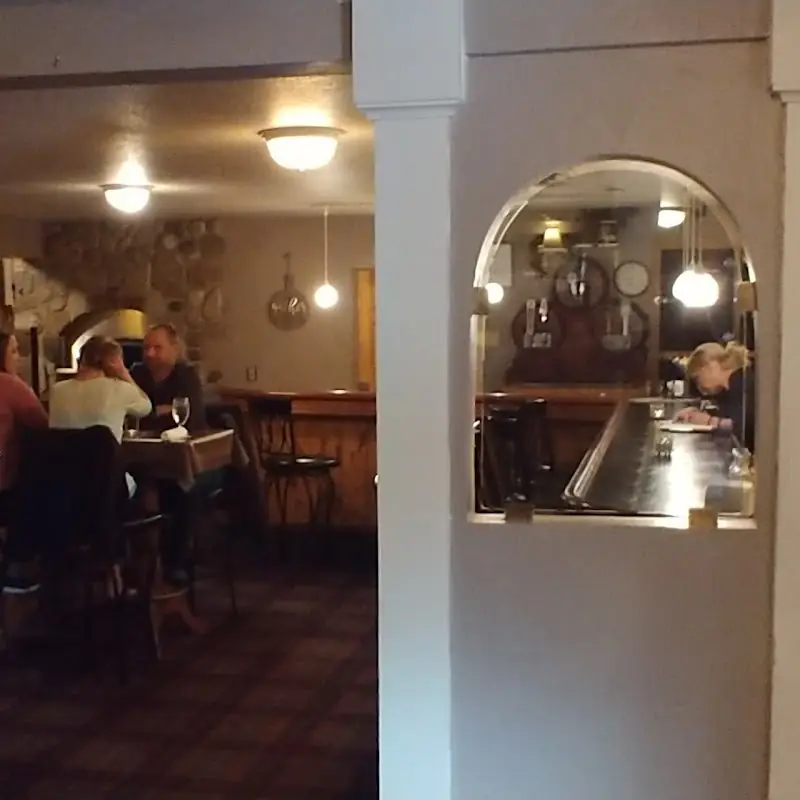 Rosa's Lookout Inn | Italian