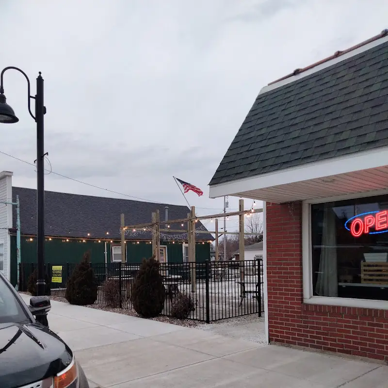 Bob & Connie's Restaurant & Pub