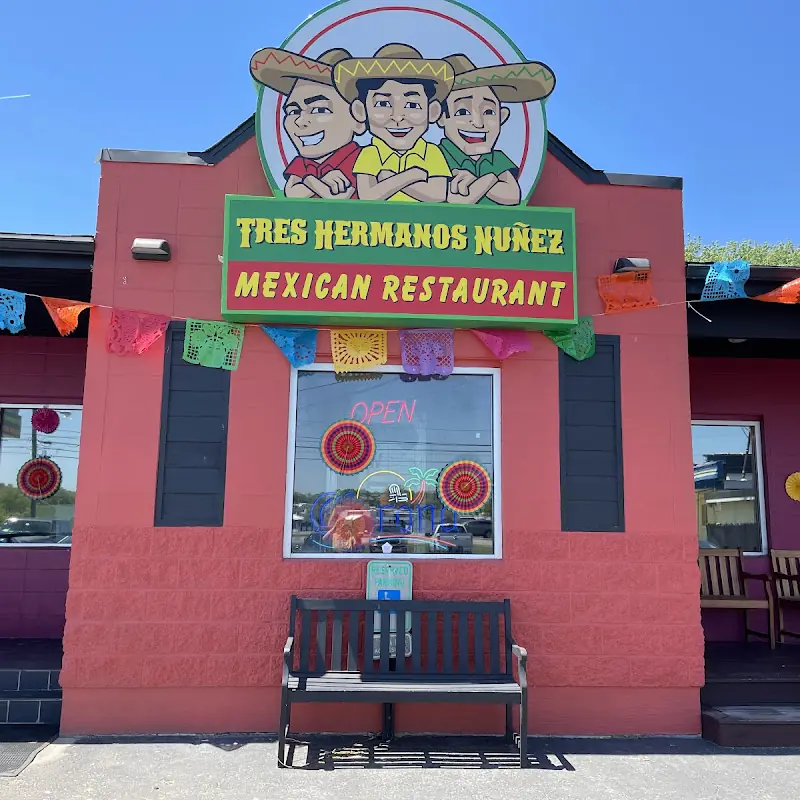 Tres Hermanos Nunez