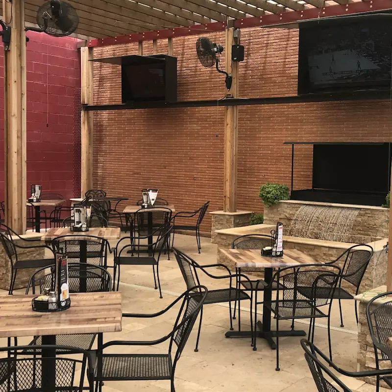 Triple Threat Sports Bar