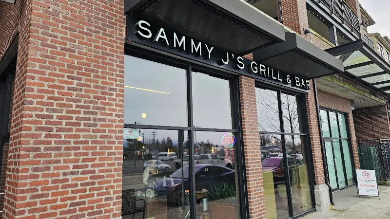 Sammy J's Grill & Bar - Maple Ridge