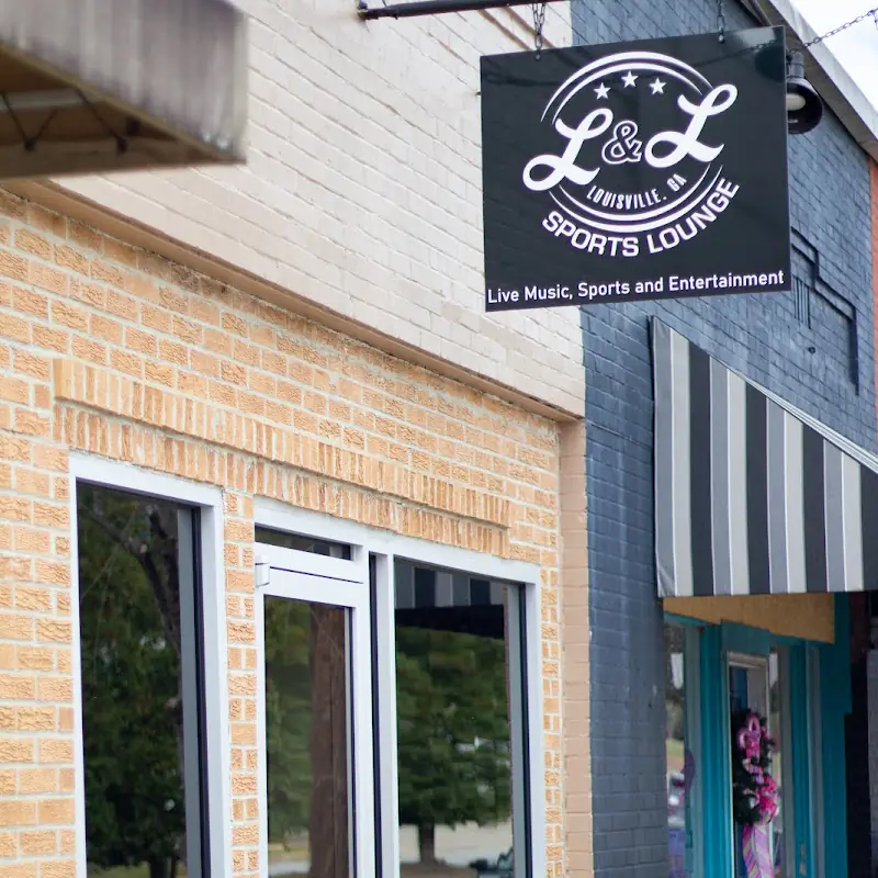 L And L Sports Lounge