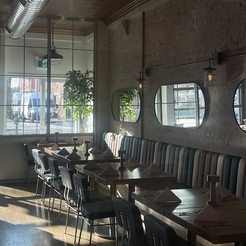 Nauti V's Oyster Bar