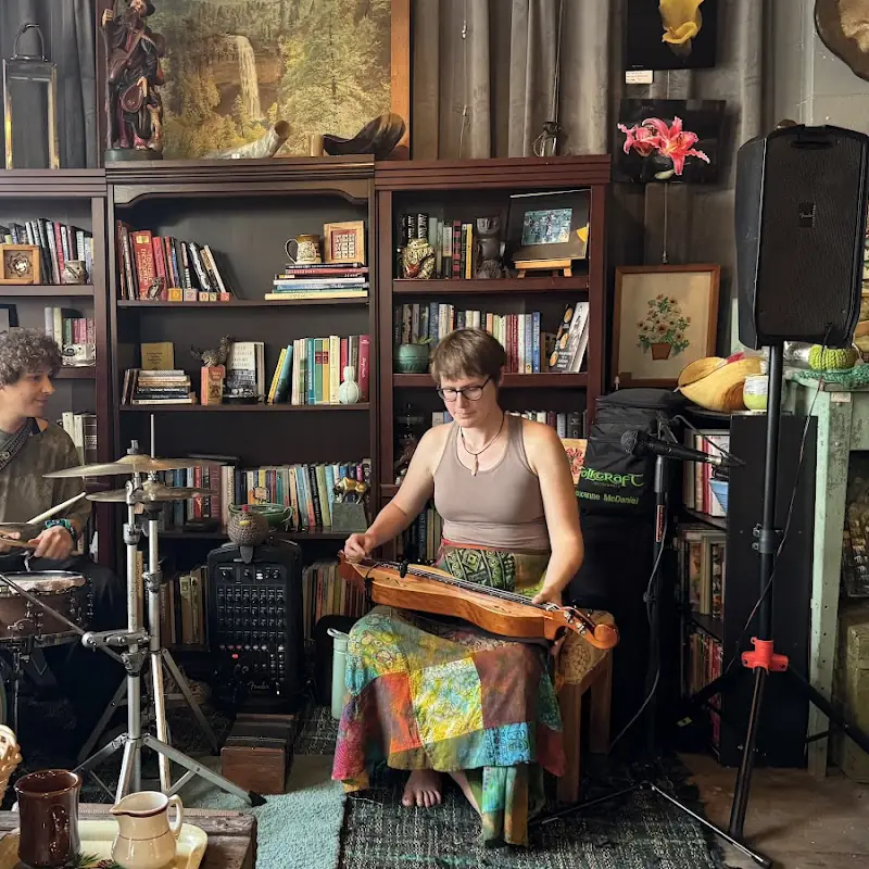Ozone Cafe & Market CO