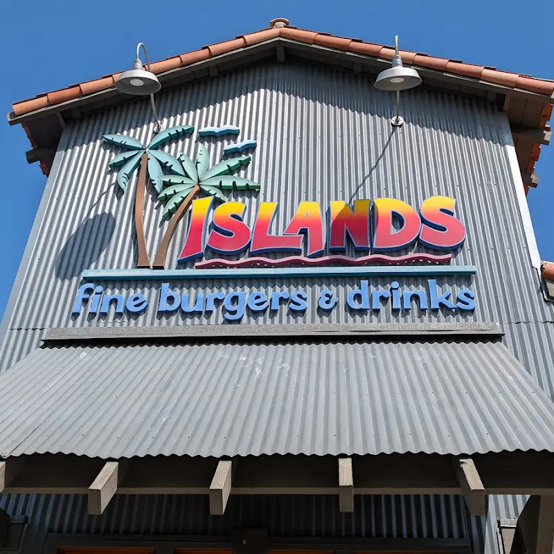 Islands Restaurant Northridge