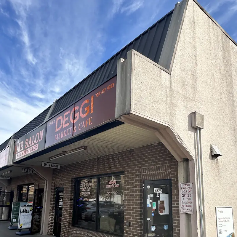 Deggi Market & cafe