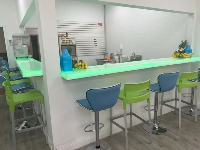 Nelcia's Smoothie Cafe