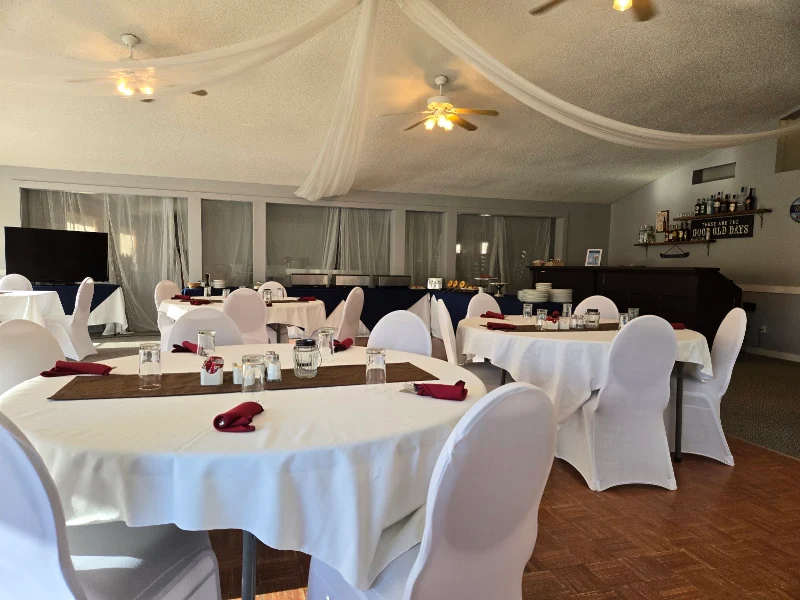 The Buzz - Restaurant and Bar