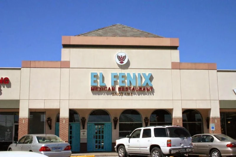 El Fenix Queso Dip