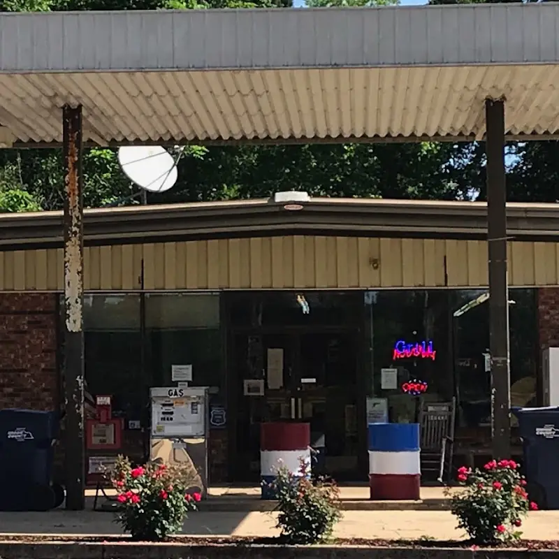 The Mount Holly Store
