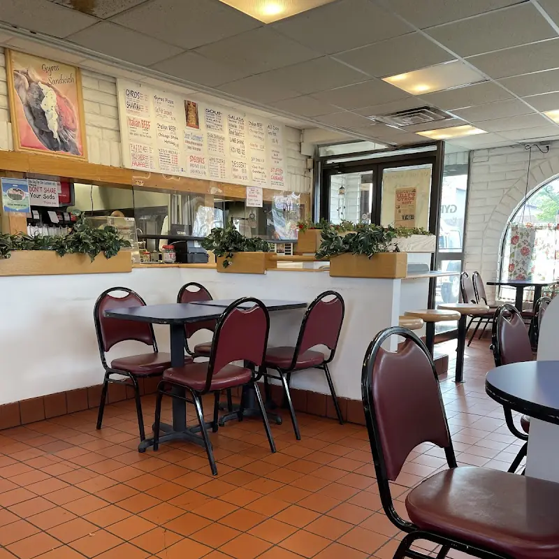 Lilly's Gyros