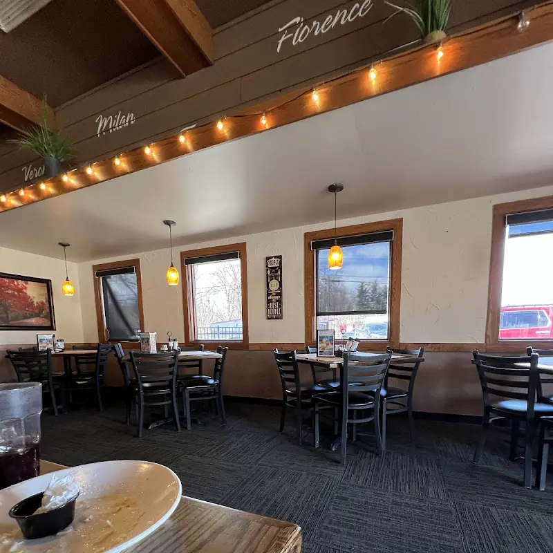 Sidelines Italian Grille