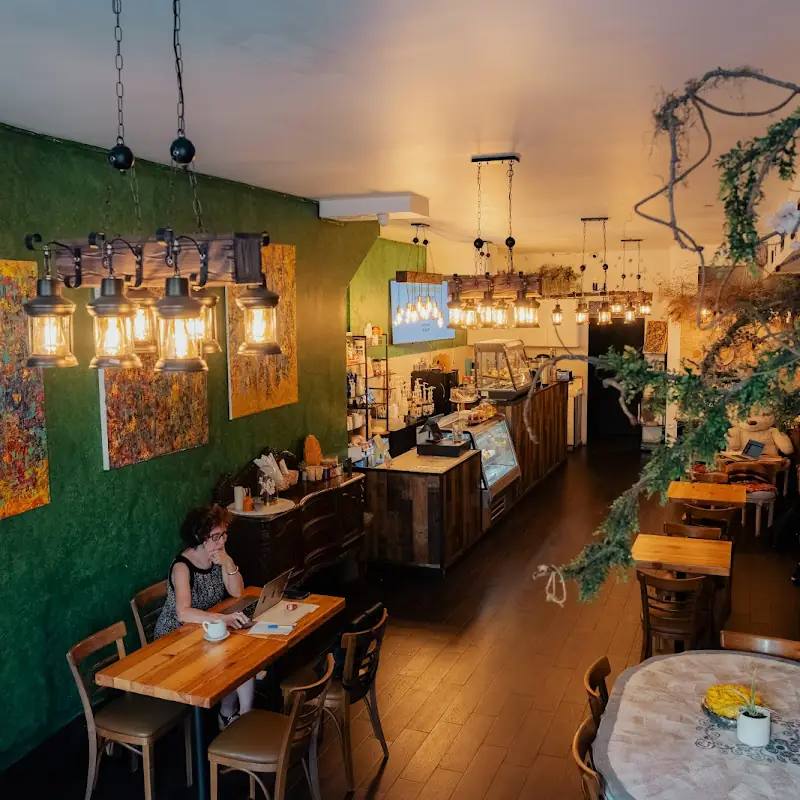 Healing Bean Cafe | Arts and Coffee