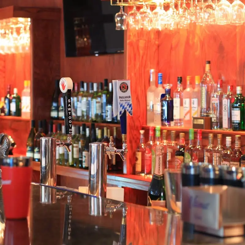 Tropical Restaurant & Bar | Thai