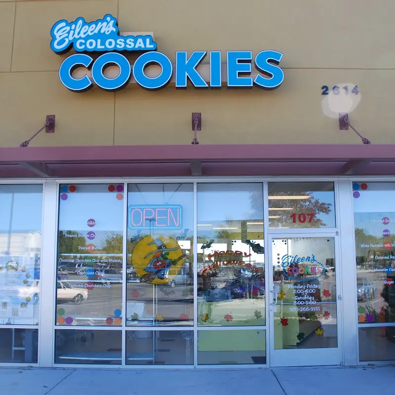 Eileen's Colossal Cookies