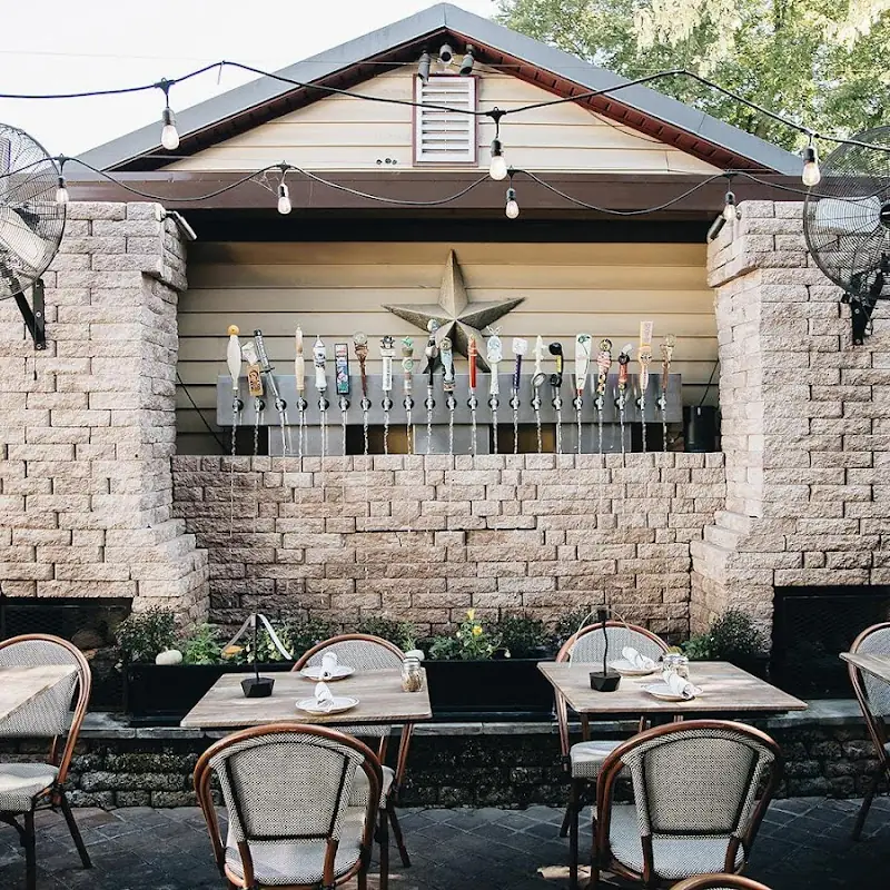 Ava's Pizzeria & Wine Bar - St. Michaels