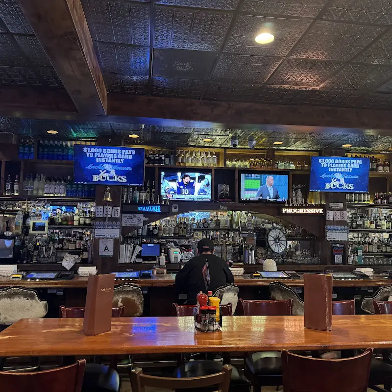 Lucky Beaver, Bar & Burger