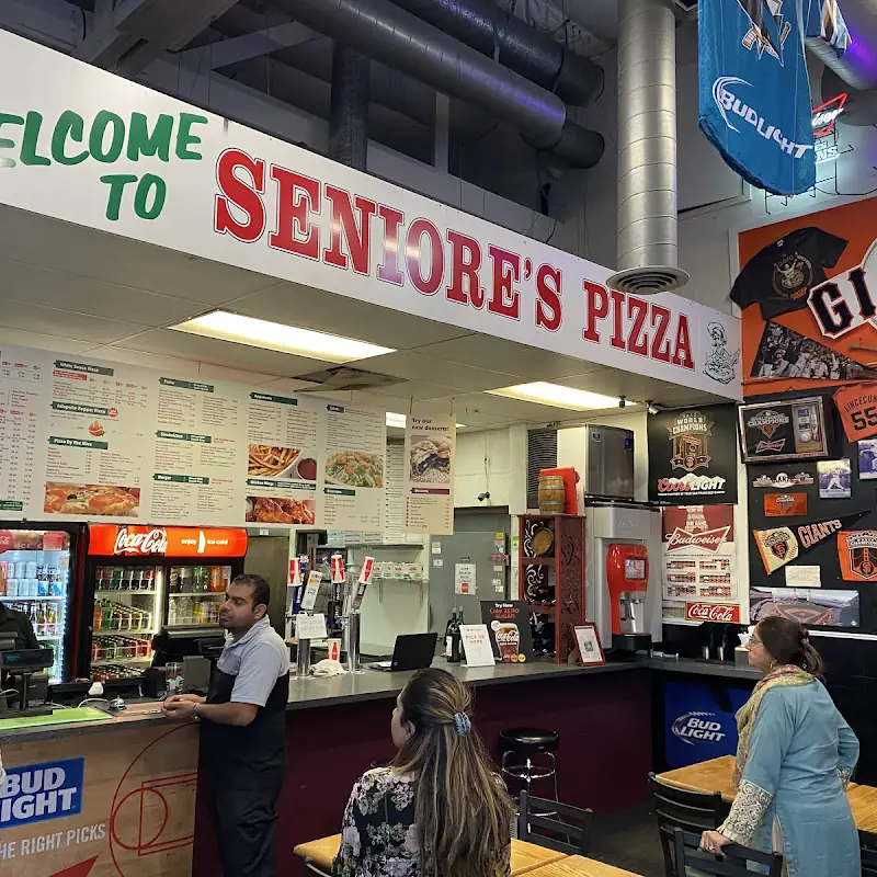 Seniore's Pizza