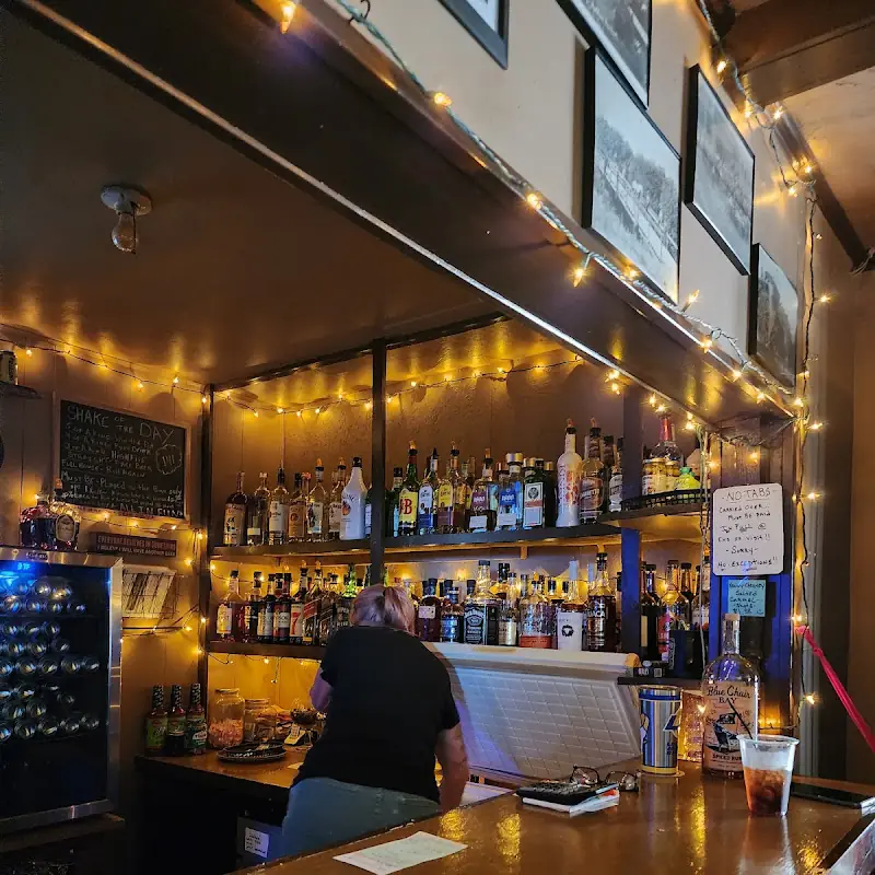 Run of the mill tavern