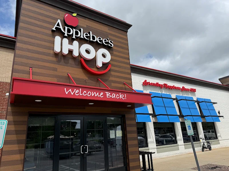 Applebee's Grill + Bar