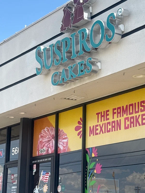 Suspiros Cakes - Tucson Broadway