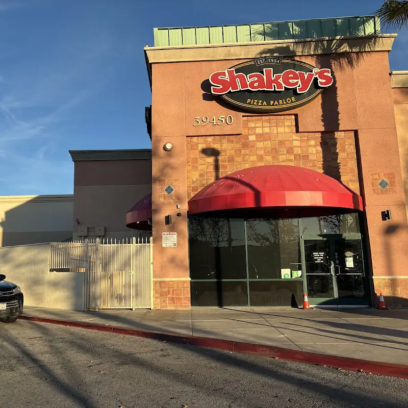 Shakey's Pizza Parlor