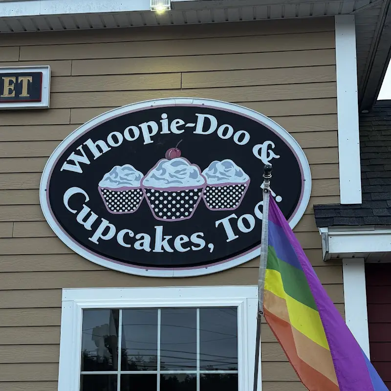 Whoopie-Doo & Cupcakes too
