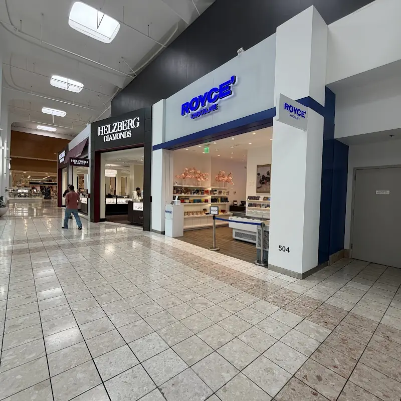 ROYCE' Chocolate at Westfield Southcenter