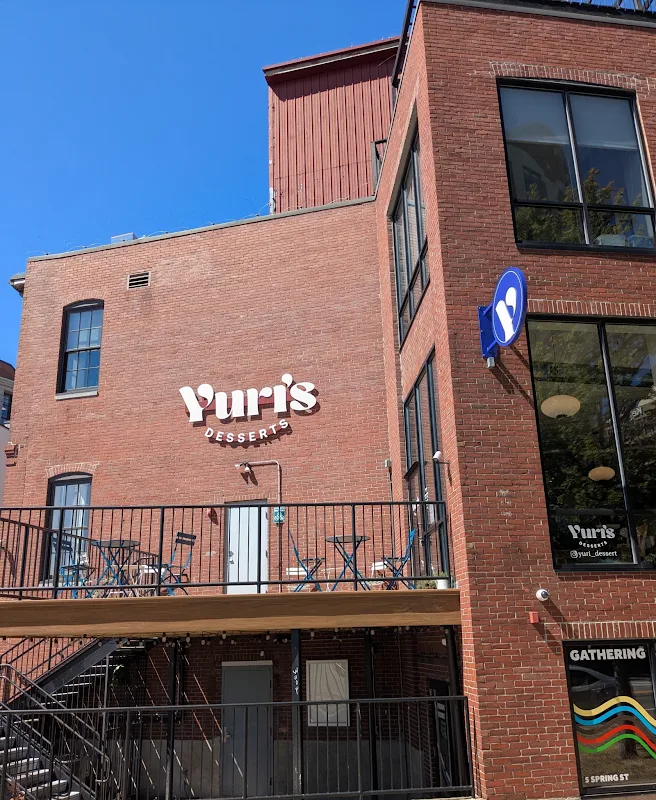Yuri's Desserts