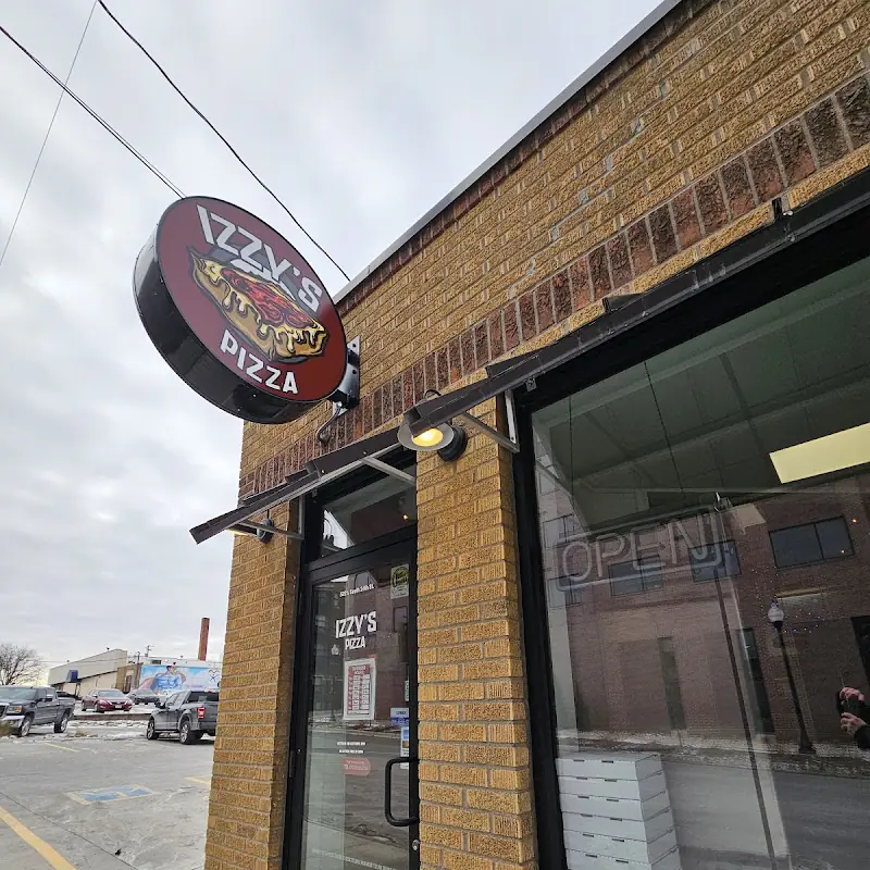 Izzy's Pizza