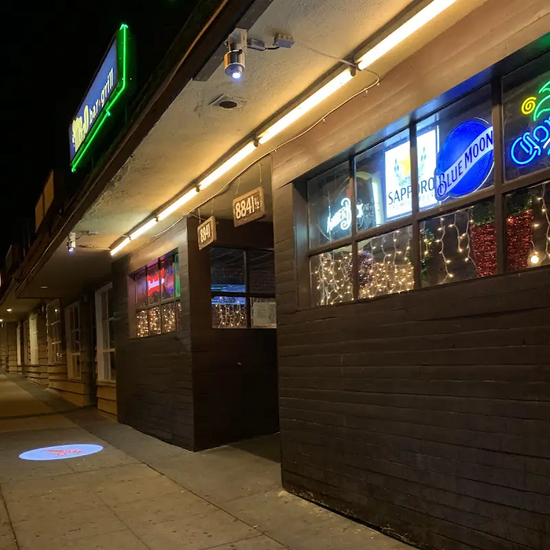 B2O Bar & Grill