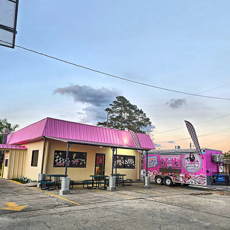 Moore to Love Diner & Diner on Wheels