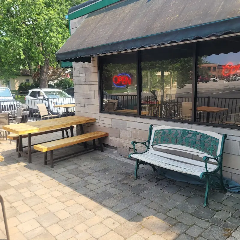 Val's Famous Pizza & Grinders