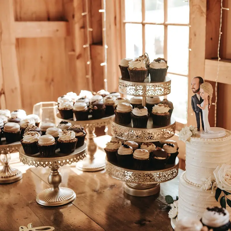Flavor Cupcakery & Bake Shop