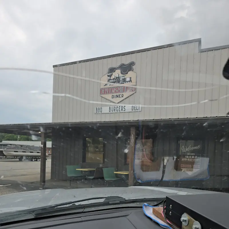 Cross Ties Diner